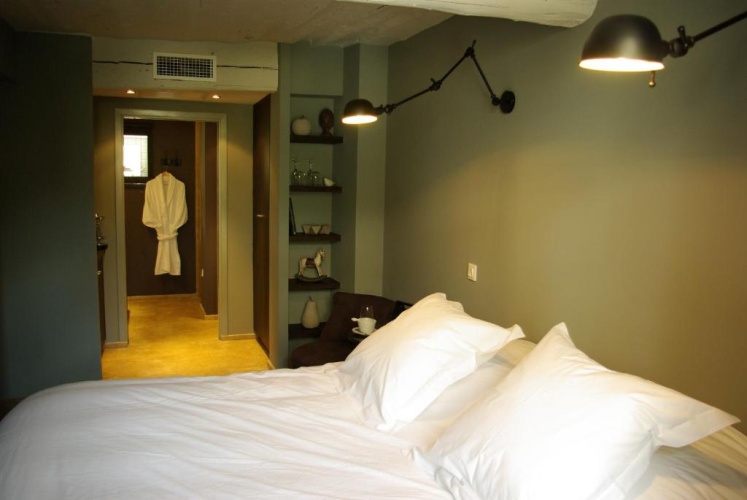 Standard Double room with view
