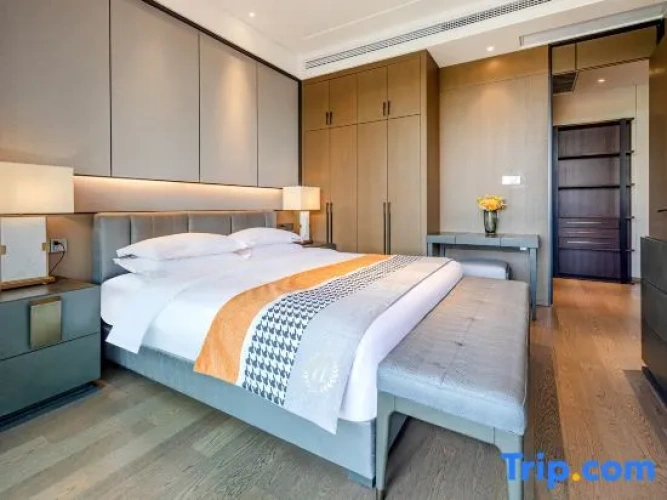 1 Bedroom Double Suite with balcony