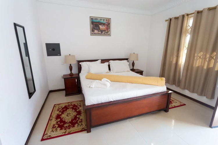 Royal Elmount Hotel