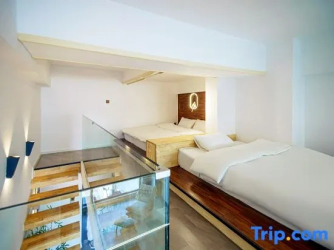 Twin Apartment