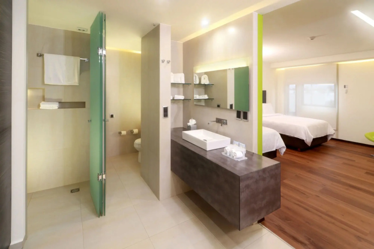 Holiday Inn Express Mexico Aeropuerto by IHG