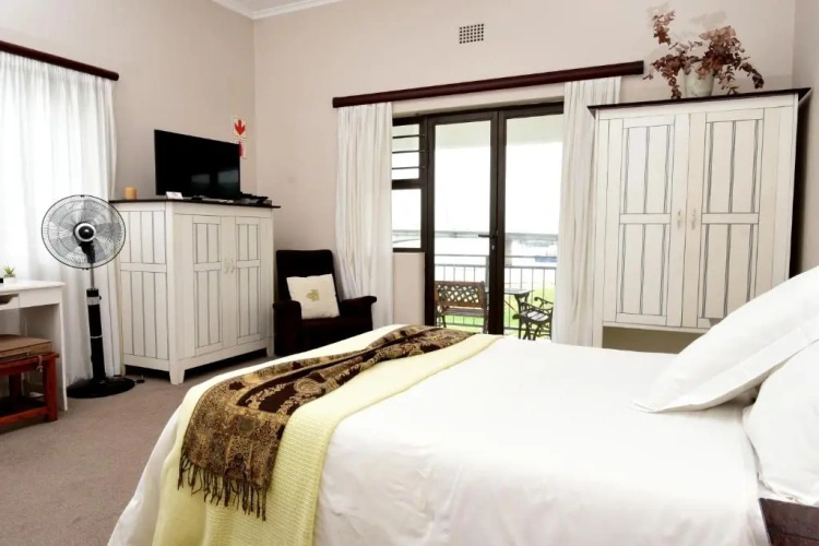 Standard Double room with view