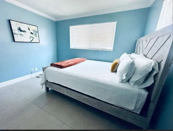 Iconic 3BD Home Mins From the Beach Pompano FL