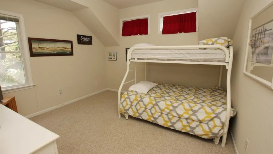 A Lighthouse Tail - 3 Br Home