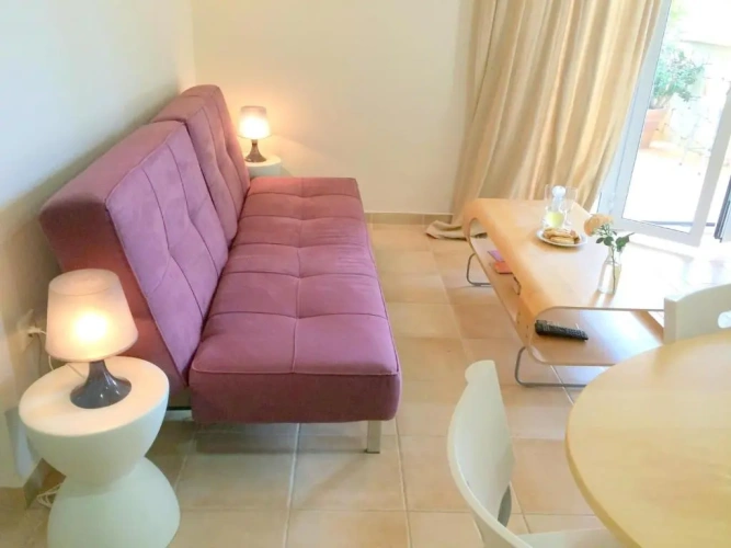 2 Bedrooms Villa