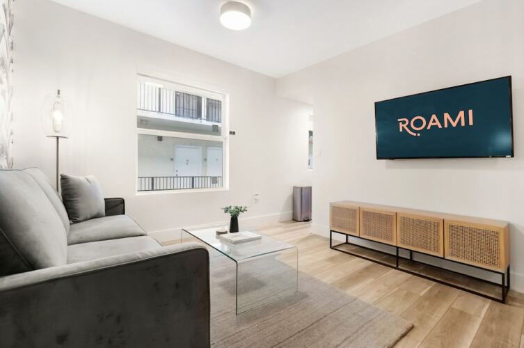 Roami At The Carmela
