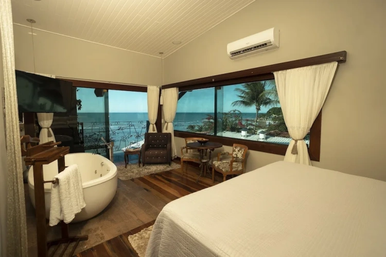 Suite with balcony
