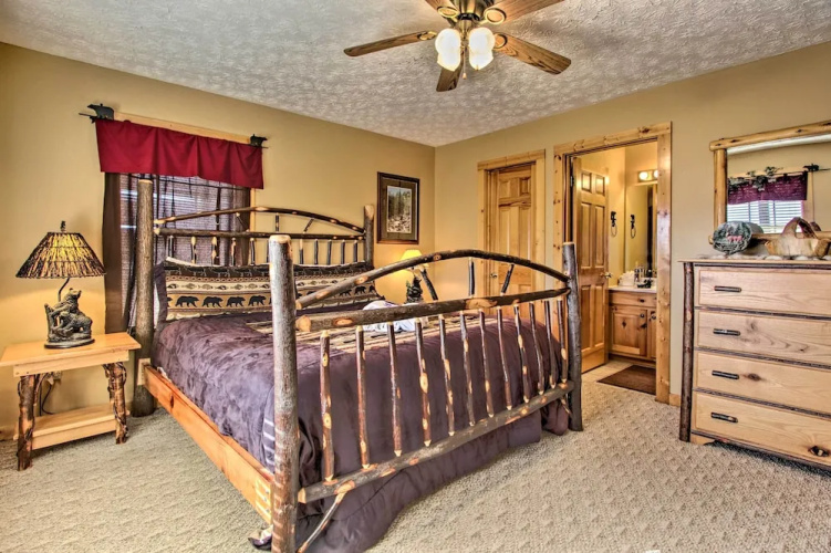 Cabin w/ Breathtaking Views, Pool Access & Theater