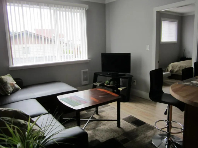 Black Rooster Guesthouse