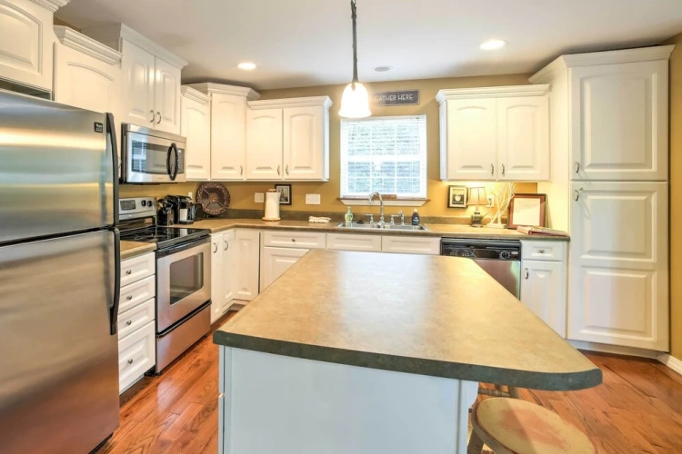 3 Bedrooms Cottage