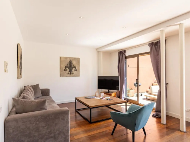 Apartamento Tico con Terraza