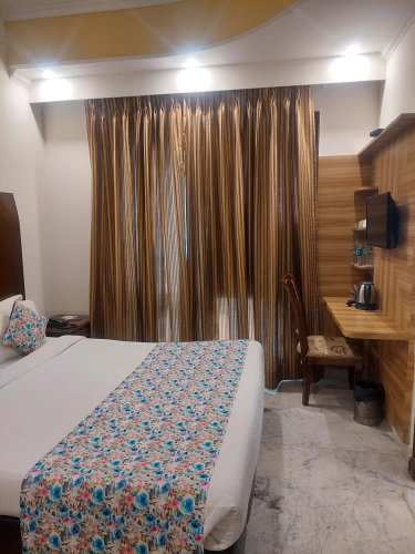 Standard Double room with view
