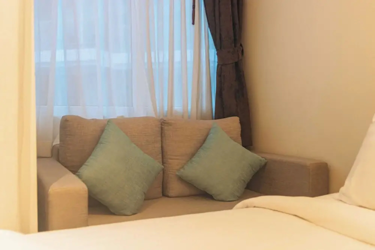 Ocean Breeze1BR Steps from the Sea C244