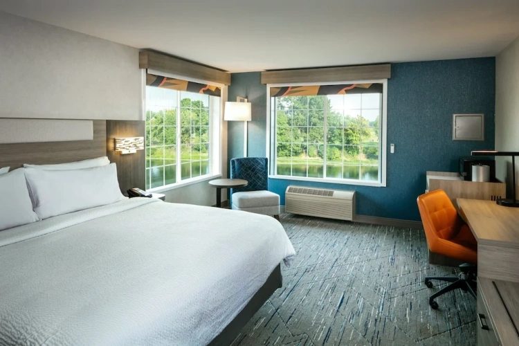 Standard Double room with river view
