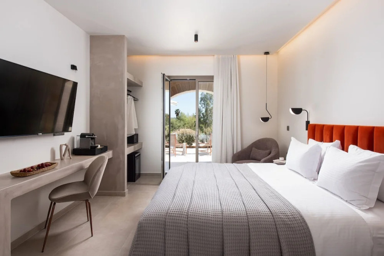 Reveli Suites