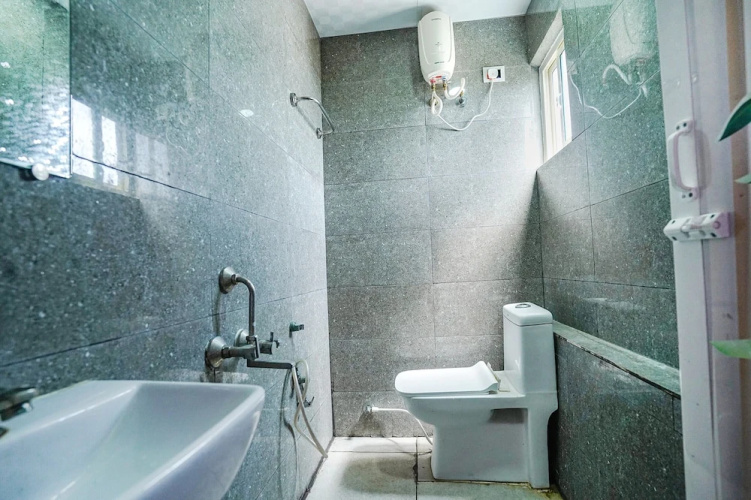 FabHotel Aishwarya Inn