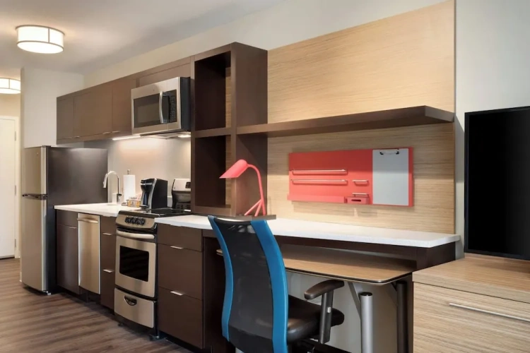1 Bedroom Suite