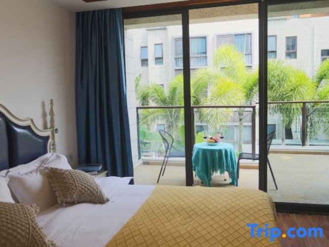 2 Bedrooms Villa