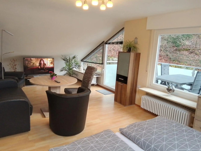 Ferienwohnung in ruhiger Waldrandlage