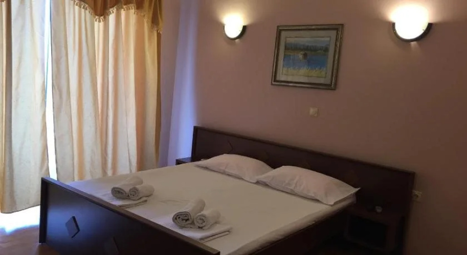 Firenze Apartments