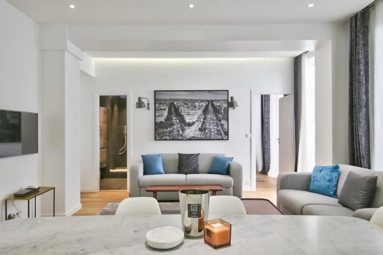 69 - Authentic Parisian Home