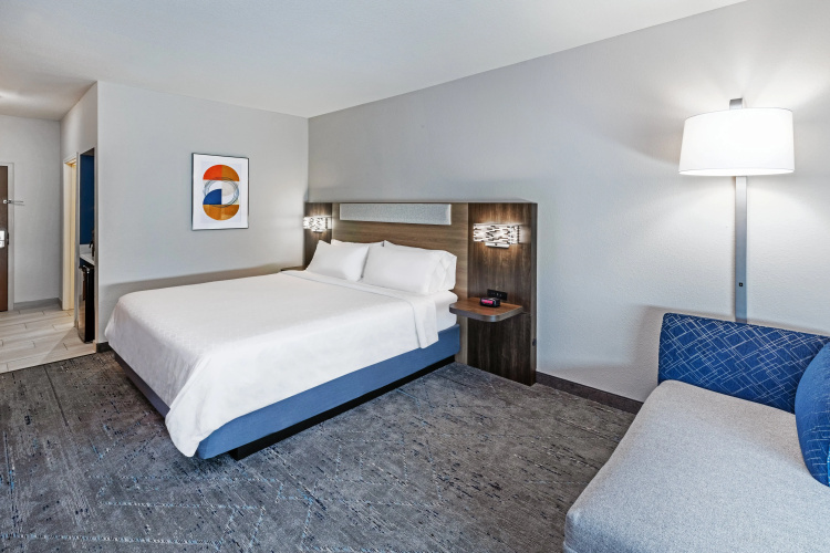 Holiday Inn Express - Suites Houston Space Ce