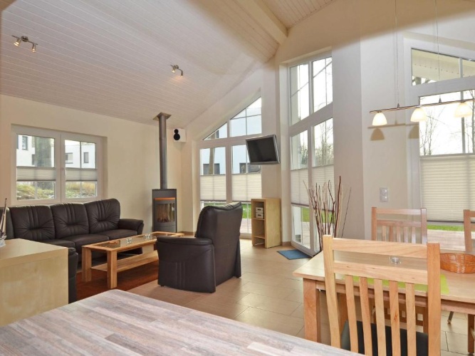 2 Bedrooms Cottage