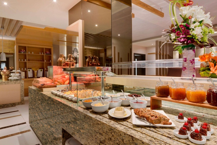 Ramada Hotel & Suites by Wyndham Amwaj Islands Manama photo 13