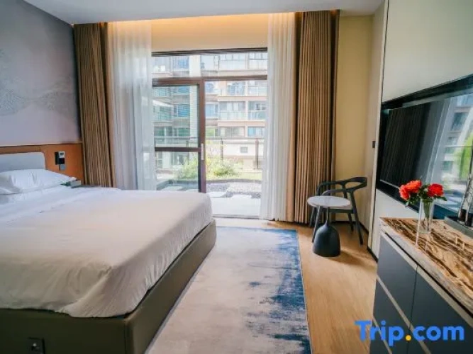 Standard Double room with view