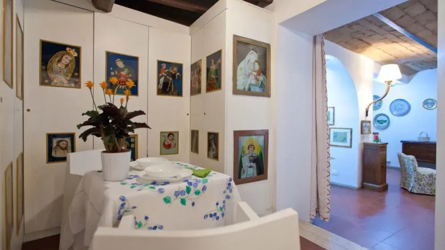 Rental in Rome Arco Ciambella Loft