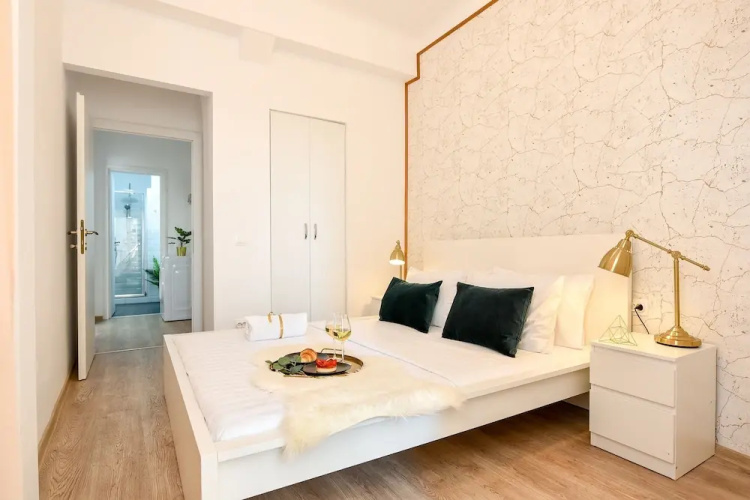 Homey - Strada Armeneasca 10