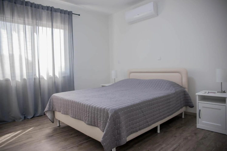 Modern one bedroom apartment at great location