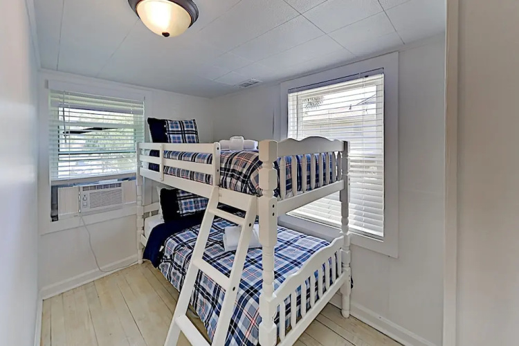 810earu2 2 Bedroom Duplex