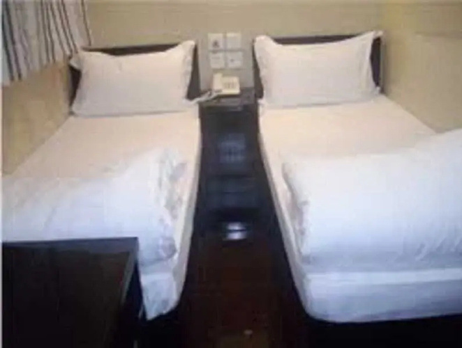 Canadian Hostel