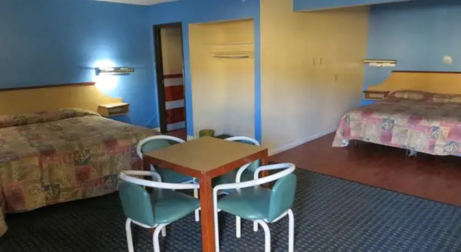 Broadway Motel