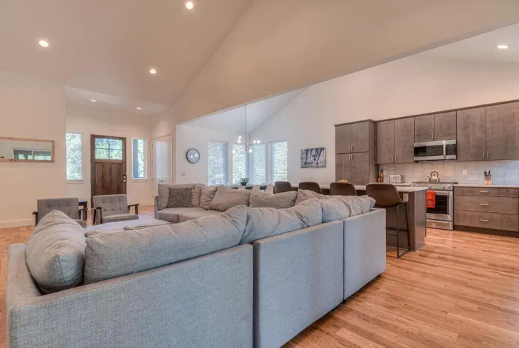 Kinglet Road 24