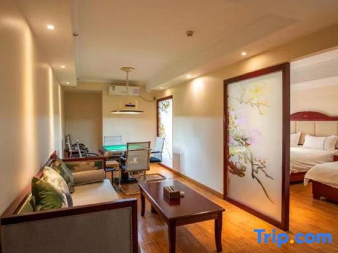Triple Family Suite