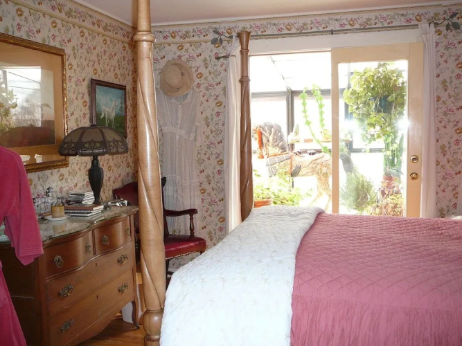 Anchorage Farm B&B