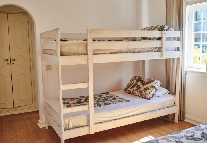 Quadruple Family Suite
