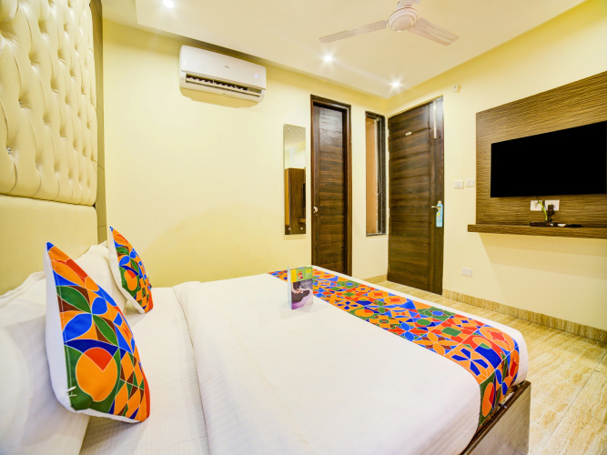 FabHotel Diamond