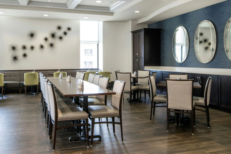 Embassy Suites by Hilton Louisville Downtown photo 29