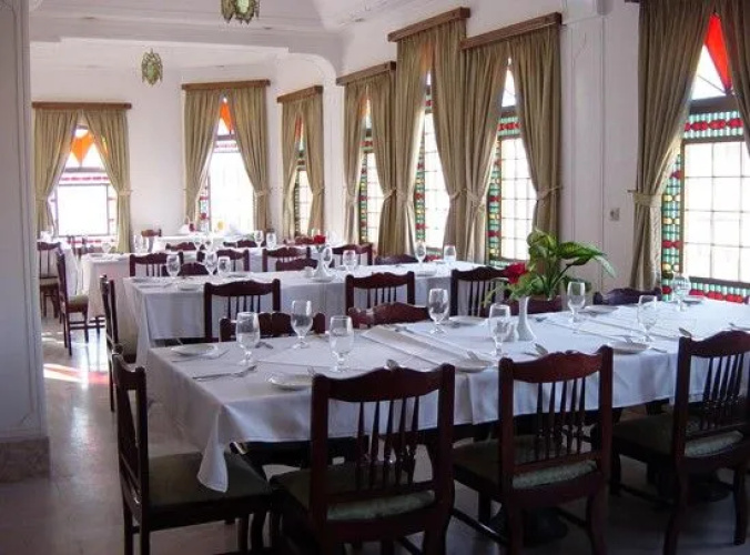 Laleh Yazd Hotel