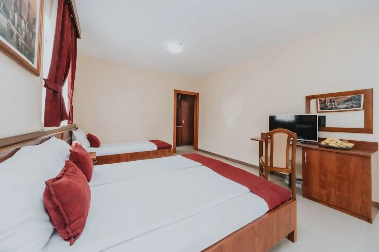 Deluxe Quadruple room