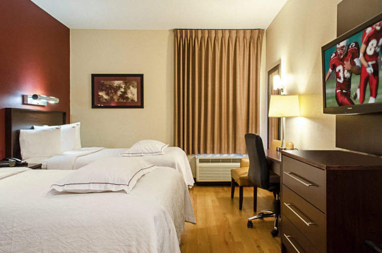 Red Roof Inn PLUS+ Boston - Logan