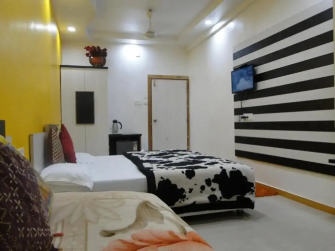 Hotel Parash New