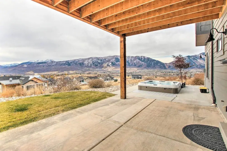 Eden Home w/ Stunning View ~ 6 Mi to Skiing!