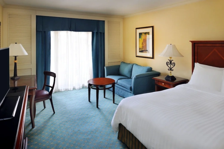 Executive Level Double Suite with balcony