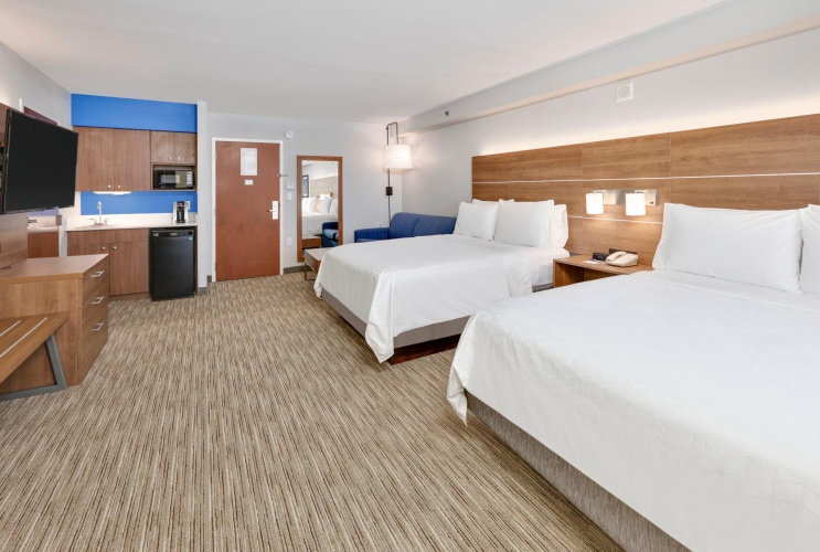 Quadruple Suite