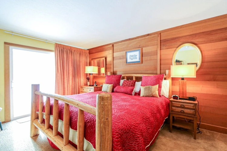 Snowcreek II 288 Gorgeous Mountain Views, Rustic, Spacious and Cozy by Redawning