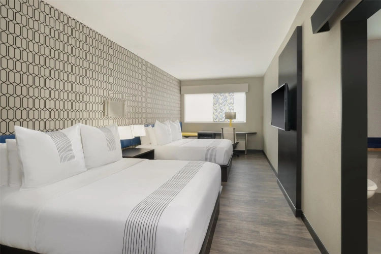 Standard Quadruple room